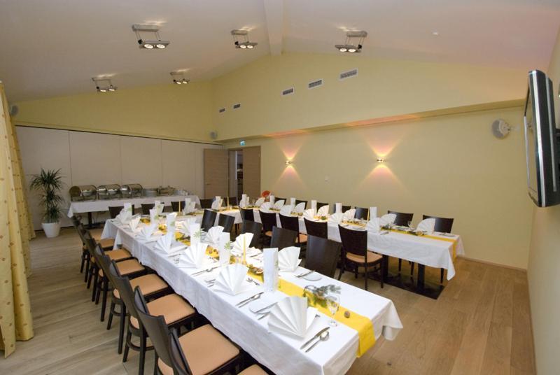 Restaurant Waldmeisterei Gera Eksteriør bilde